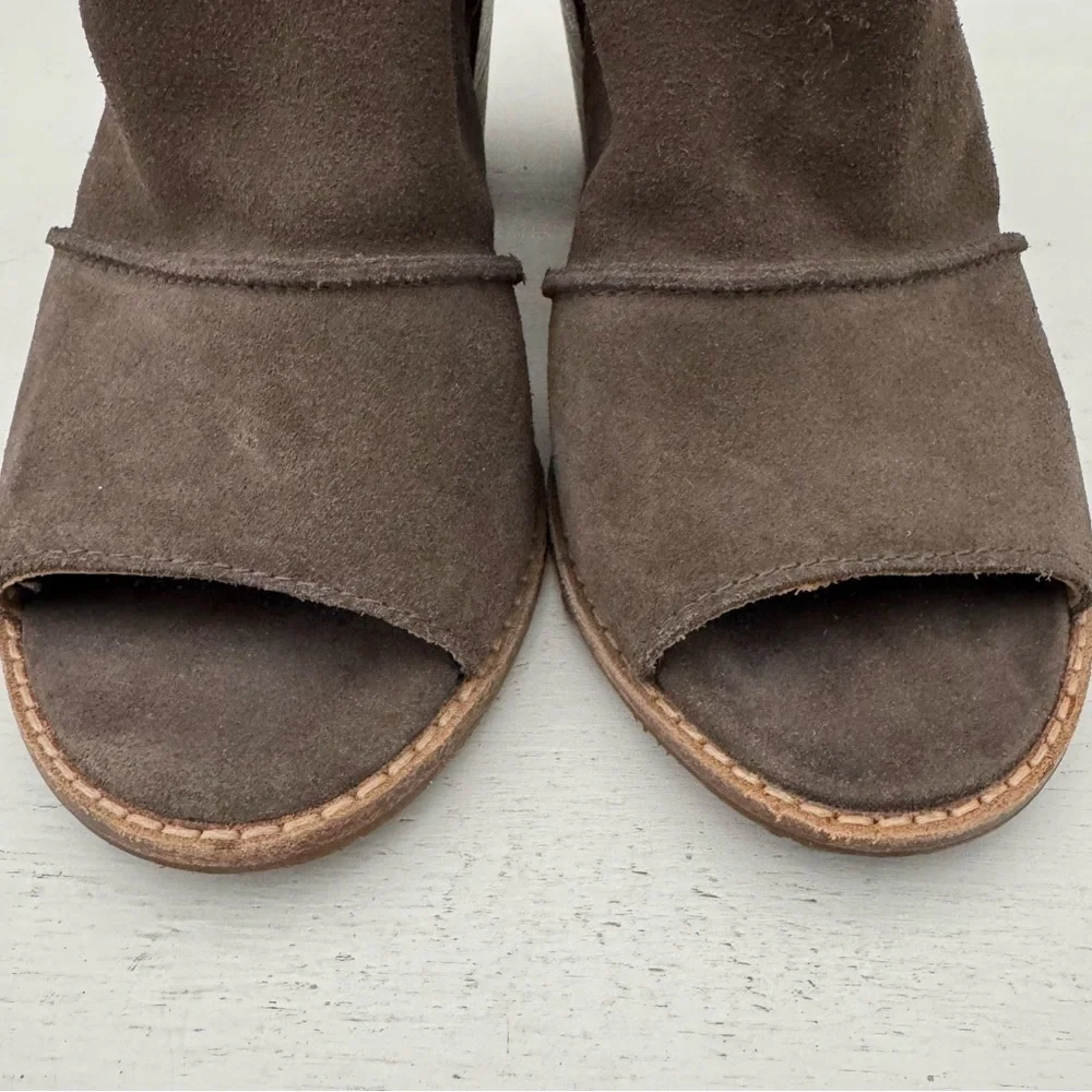 Ugg Valencia Brown Suede Peep Toe Bootie Sandal Size 7